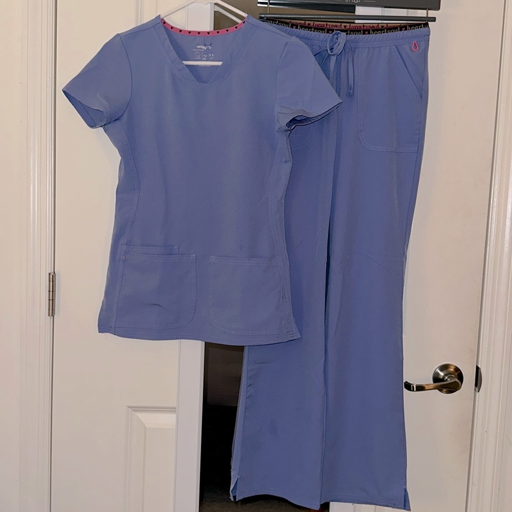 HeartSoul Scrub Set